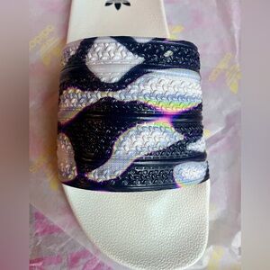 NEW Mens ADIDAS PRIDE ADILETTE Cloud White Black Pink Slides Sz 11 AUTHENTIC